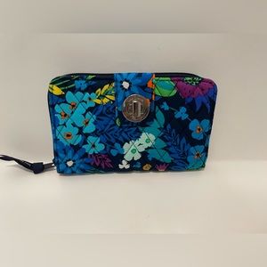 Vera Bradley RFID Turnlock Wallet in Midnight Blues NWT